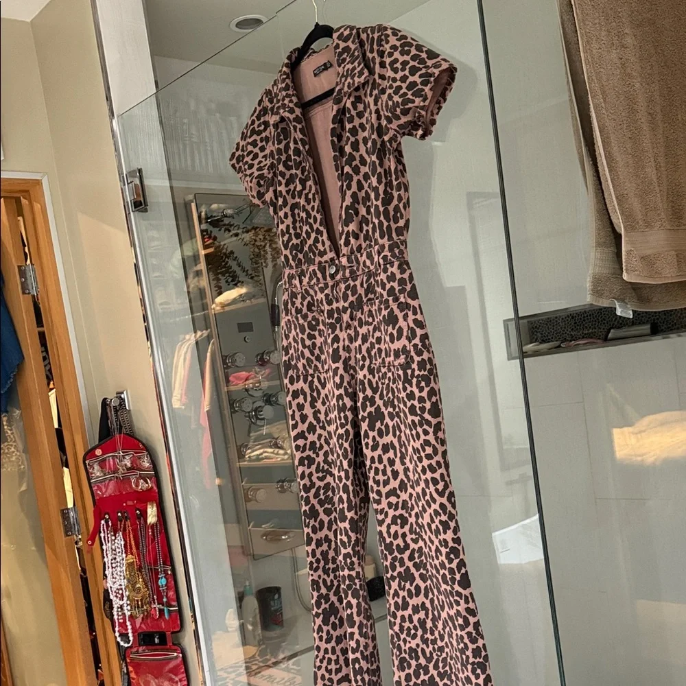 Nasty Gal  Leopard Print Jumpsuit - Picture 2 of 4
